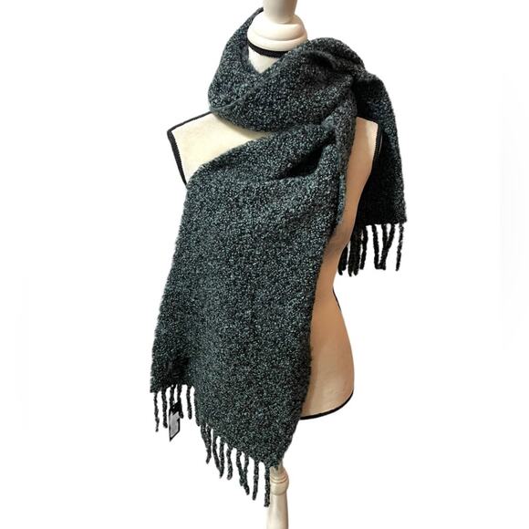 Rag and Bone Scarf Alpaca Blend Knit Fringe Blue and Black Boucle New Luxury - Picture 2 of 7